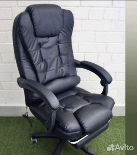 Компьютерное кресло руководителя