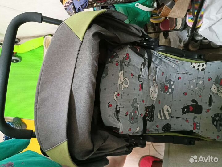 Прогулочная коляска