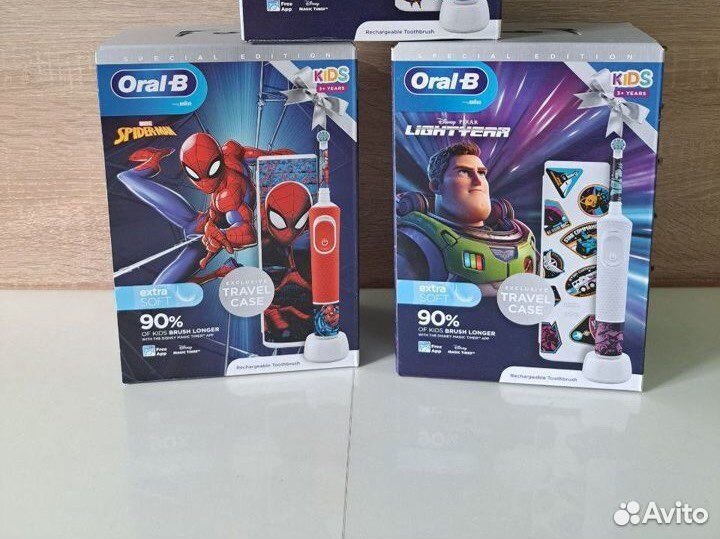 Детская электрическая зубная щетка Oral-B Kids