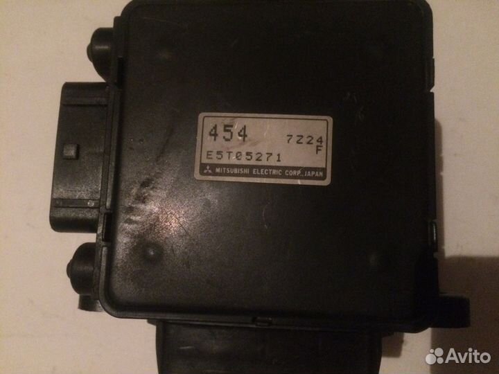 Датчик массового расхода воздуха (E5T05271) 454