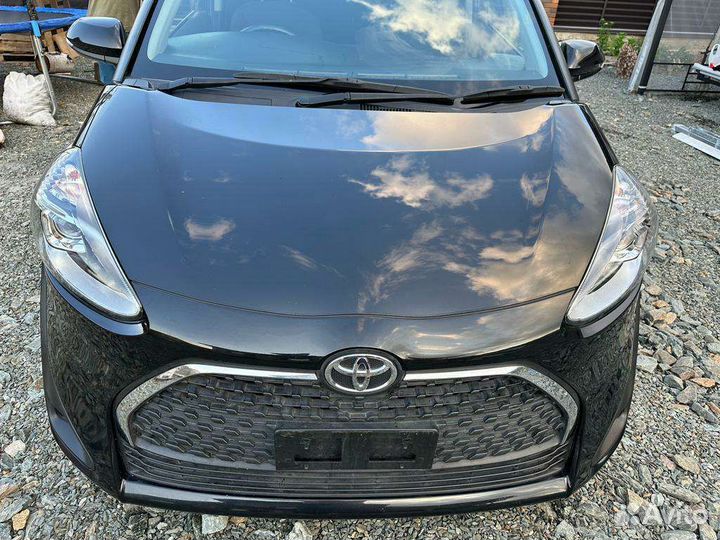 Toyota Sienta 1.5 CVT, 2018, 126 000 км