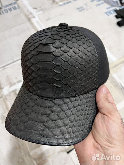 Кепки из натурального питона