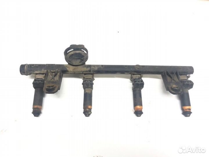 Топливная рампа Renault Symbol 1 K7M 2002