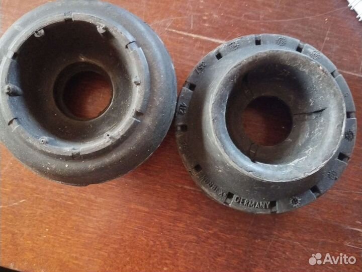 Опора стойки амортизатора VAG-357412331A