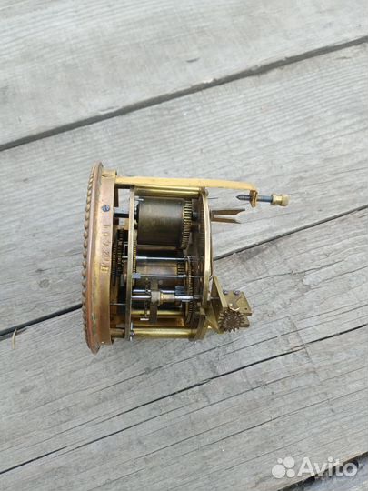 Механизм каминных часов старинный