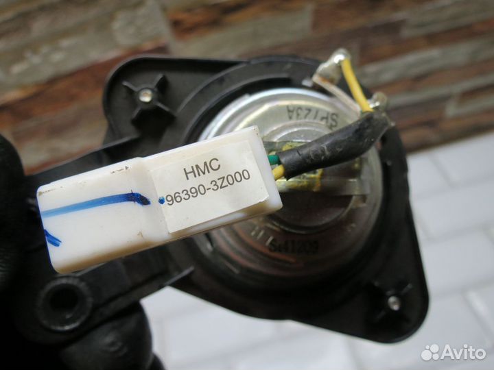 Динамик торпедо правый Hyundai i40 Хендай