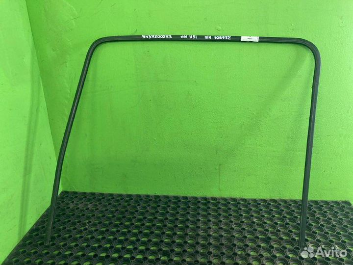 Направляющая стекла mercedes-benz actros MP II