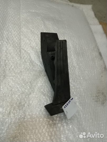 Педаль газа Bmw 6772646