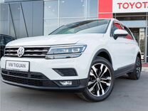 Volkswagen Tiguan 2.0 AMT, 2018, 40 000 км, с пробегом, цена 2 560 000 руб.