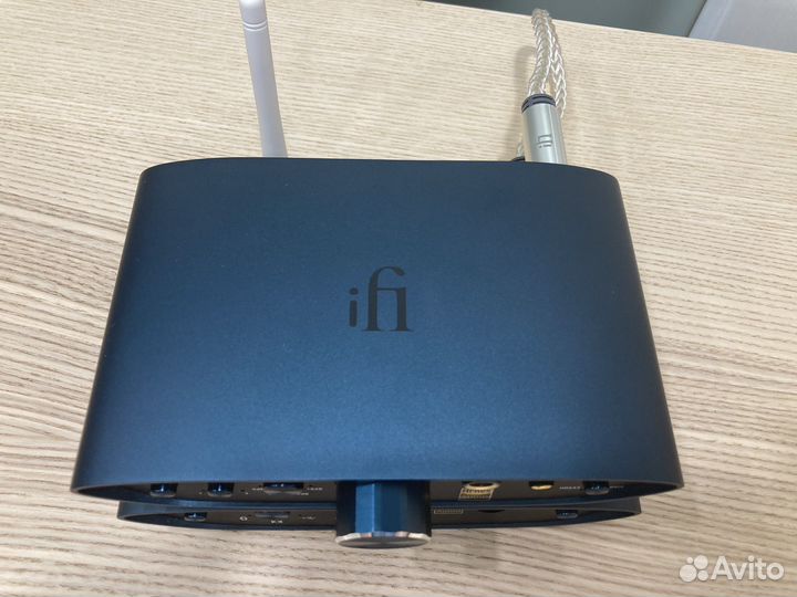 Цап + усилитель iFi audio ZEN Signature Blue