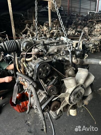 Двигатель Mitsubishi Pajero 6G74 GDI