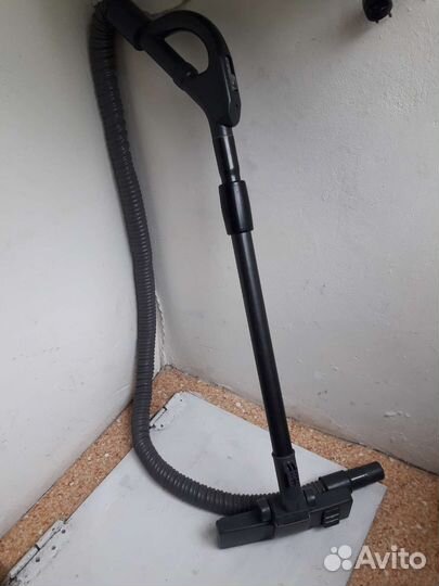 Шланг и щётка от пылесоса