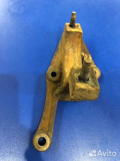 Кронштейн привода Ford Focus 2 седан 1.6 2006