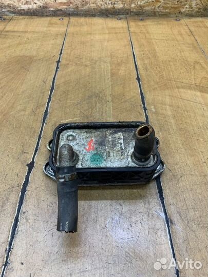 Радиатор масляный Volvo V70 B5204T5 2004