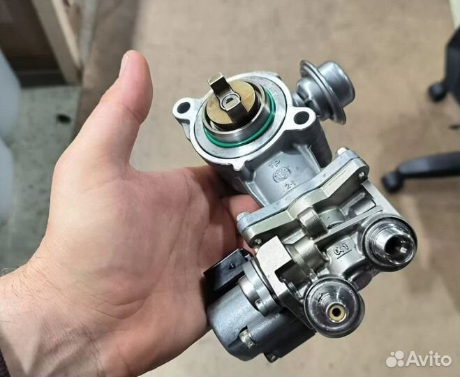 Насос топливный Mercedes на A2710702168