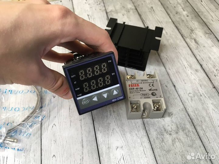 REX C100 терморегулятор 220V - Новый