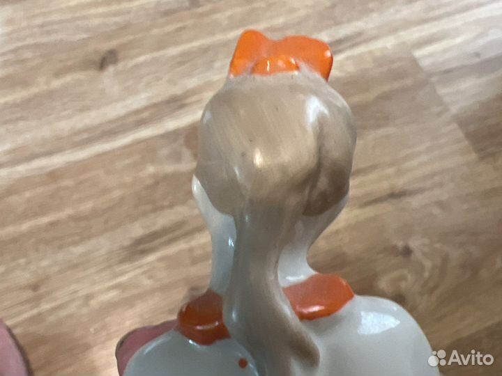 СССР статуэтка девочка с кроликом винтаж старина