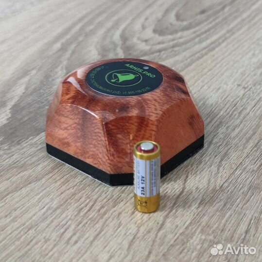 Кнопка вызова официанта беспроводная в кафе