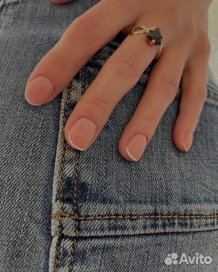 Маникюр/ресницы/брови в салоне красоты vibeauty