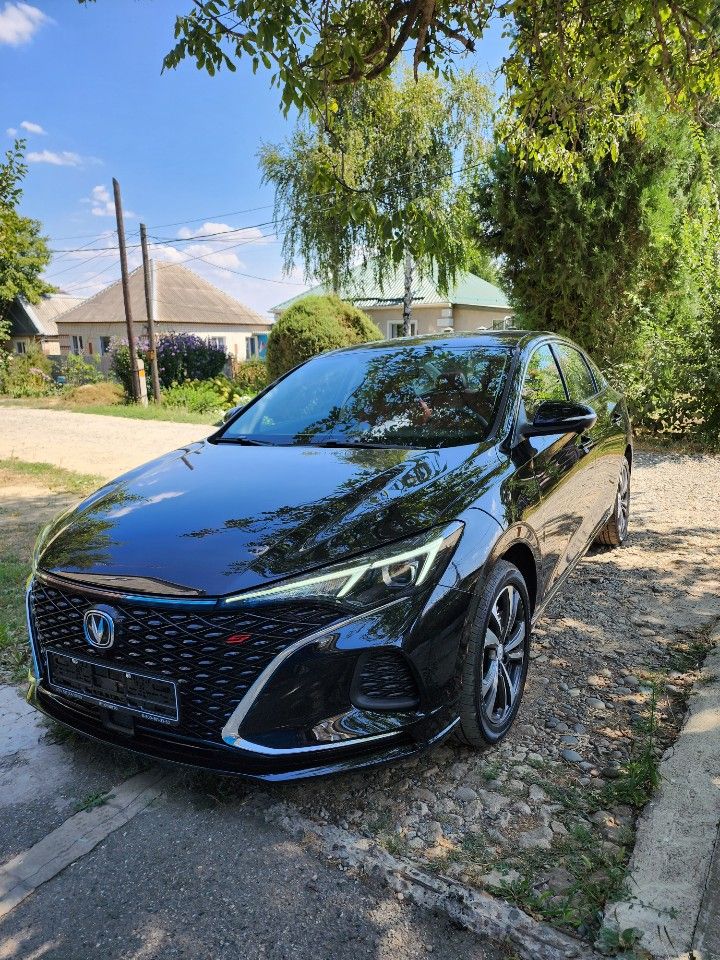 Changan Eado Plus: фото владельца