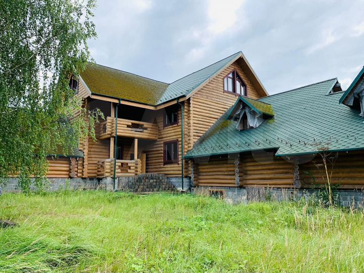 Дом 1000 м² на участке 17 сот.