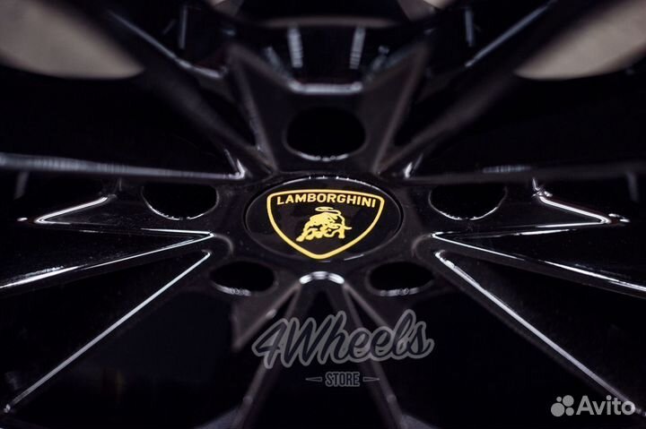 Кованые диски Lamborghini Urus R22