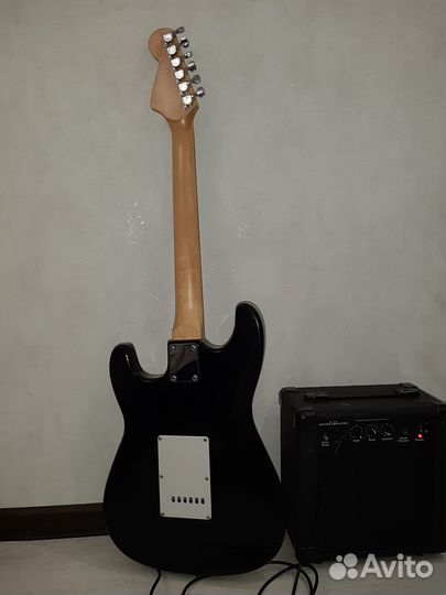 Электронная гитара с комбиком