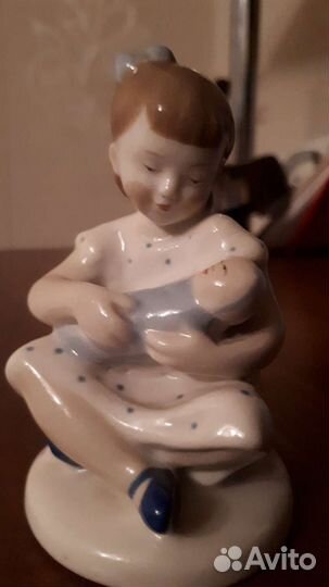 Девочка с куклой лфз