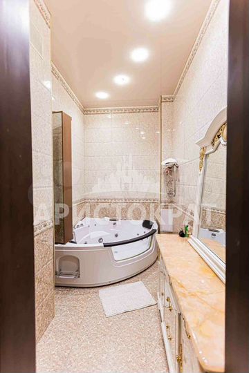 3-к. квартира, 119,4 м², 6/12 эт.