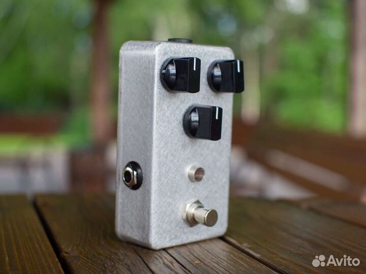 Гитарная педаль Deep Blue Delay