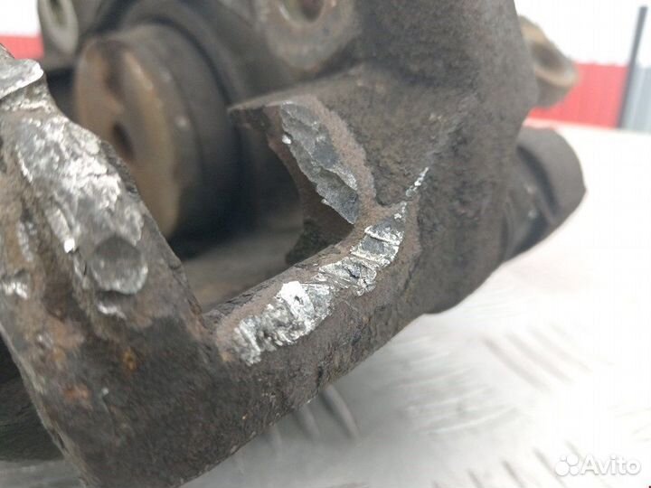 Суппорт передний правый для Peugeot-Citroen C5 1