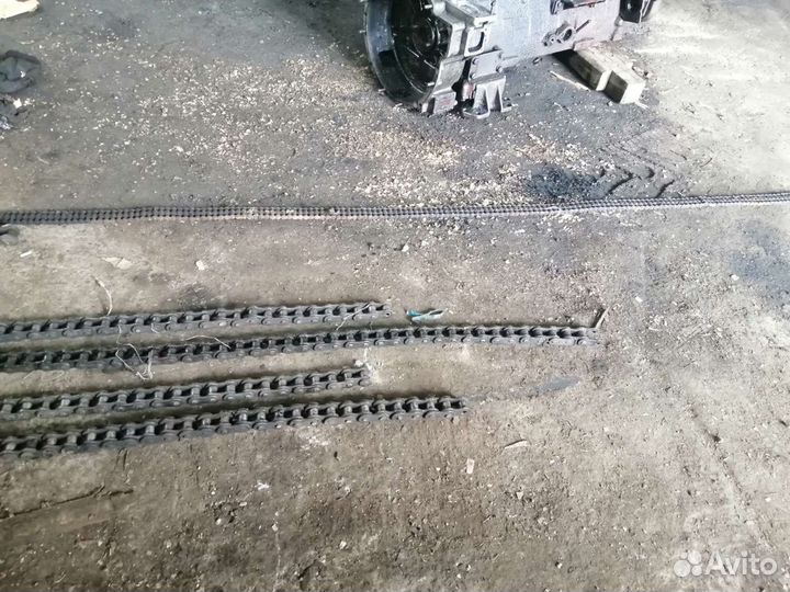 Цепь однорядная трехрядная