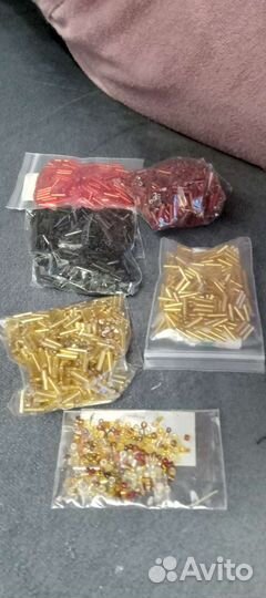 Бисер и пайетки
