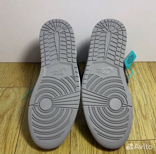 Jordan 1 Retro High OG Rebellionaire Оригинал