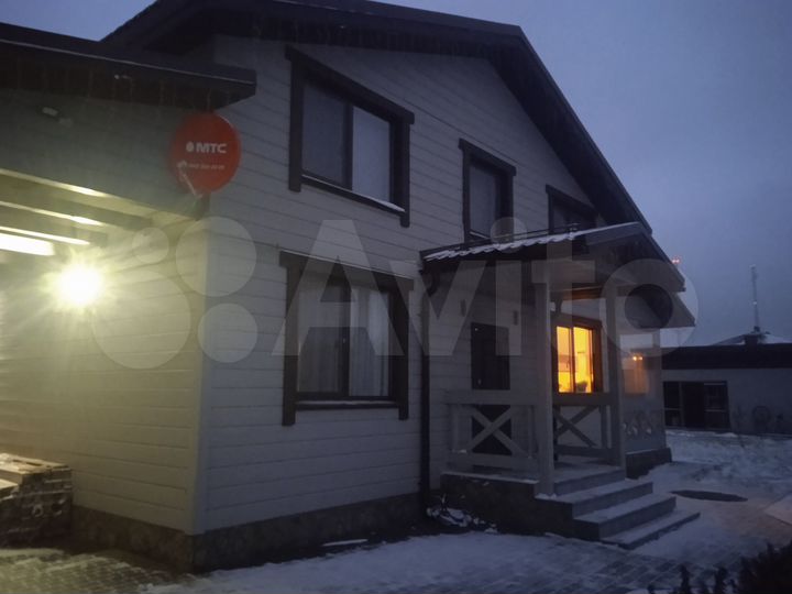 Коттедж 156 м² на участке 10 сот.