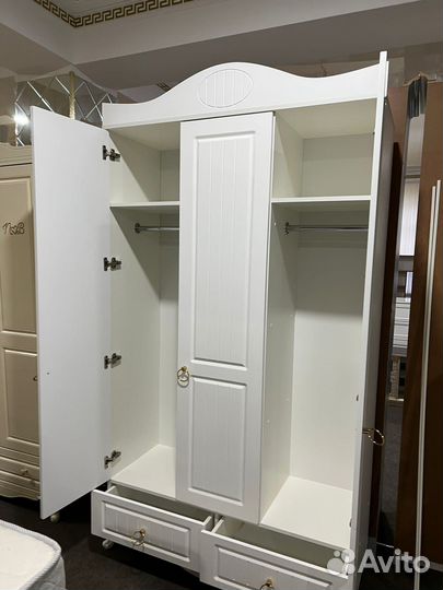 Детский шкаф для одежды