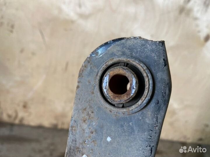 Рычаг нижний задний Mazda 3 BL