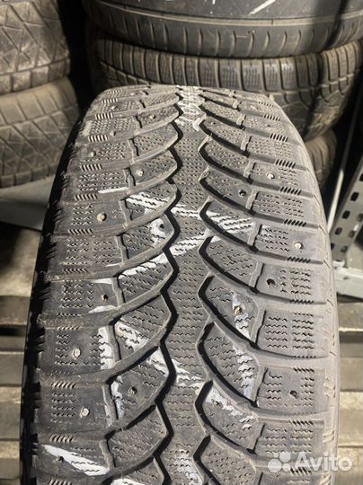 Bridgestone Blizzak Spike-01 205/55 R16 91T