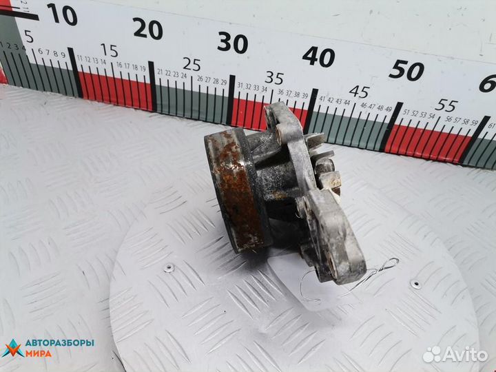 Помпа Renault Megane рест. 2002 210107370R