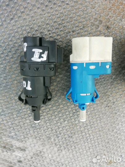 Датчик включения стоп сигнал Форд фокус2