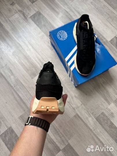 Кроссовки adidas retropy e5