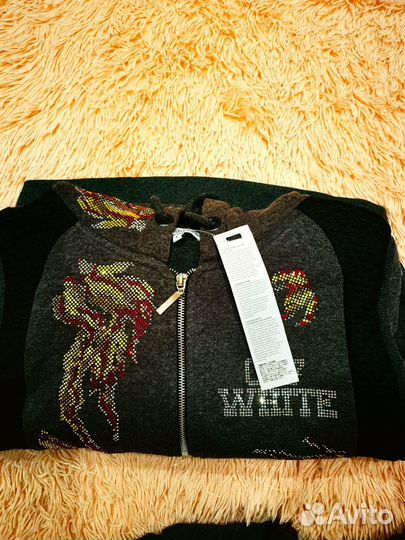 Костюм женский