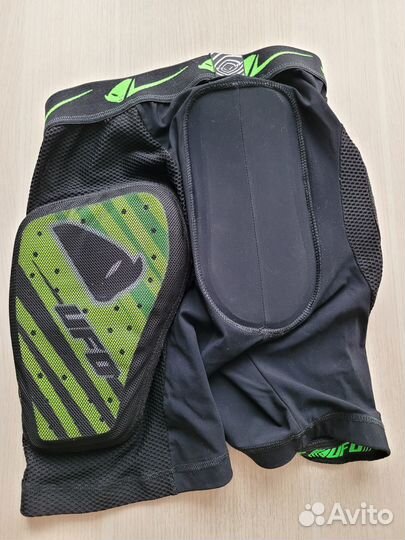 Защитные шорты для сноуборда / горных лыж XS