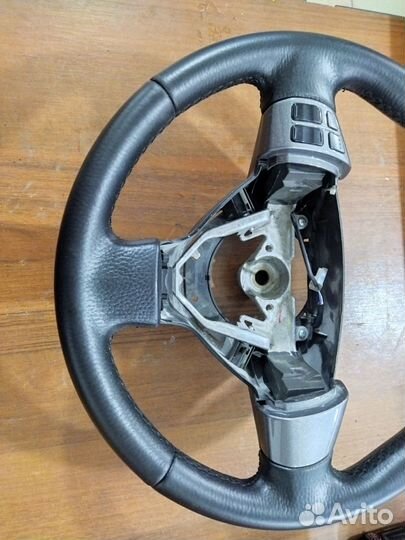 Руль на suzuki sx4 кожа. С кнопками мультимедиа