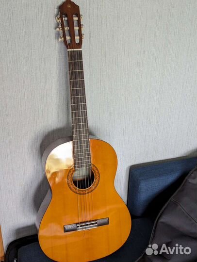 Классическая гитара yamaha C40
