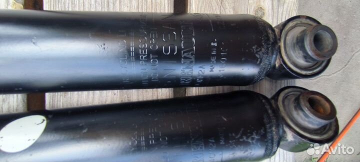 Амортизаторы задние б/у