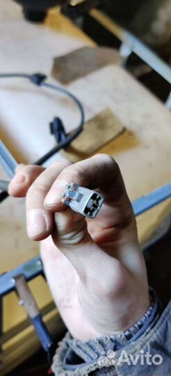 Датчик абс Hino 300 euro 3 задний левый