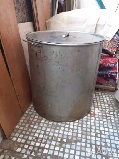 Бак большой 70л