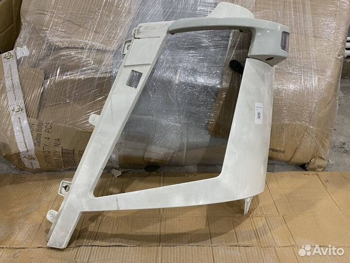 Окантовка фары Volvo FM4 21963005