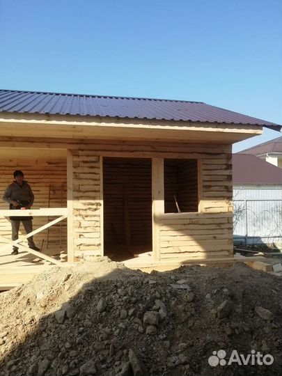 Бригада строителей